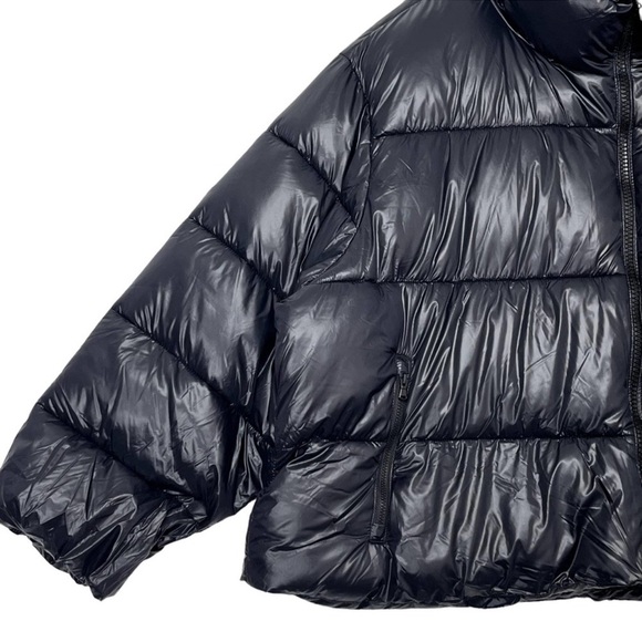 Old Navy Frost Free Short Puffer Jacket Sz M Black Water Resistant Relaxed Fit - Picture 5 of 8